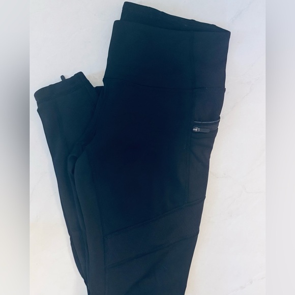 Lululemon Toasty Tech Tights Black Leggings - Picture 14 of 14